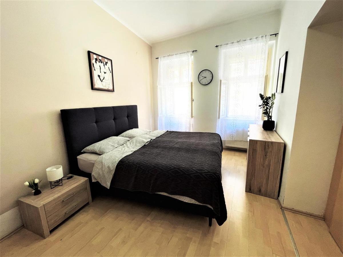 Viktorija City Center Apartment Ljubljana Eksteriør billede